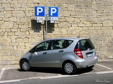 Come-parcheggia-per-un-ora-e-mezza.jpg